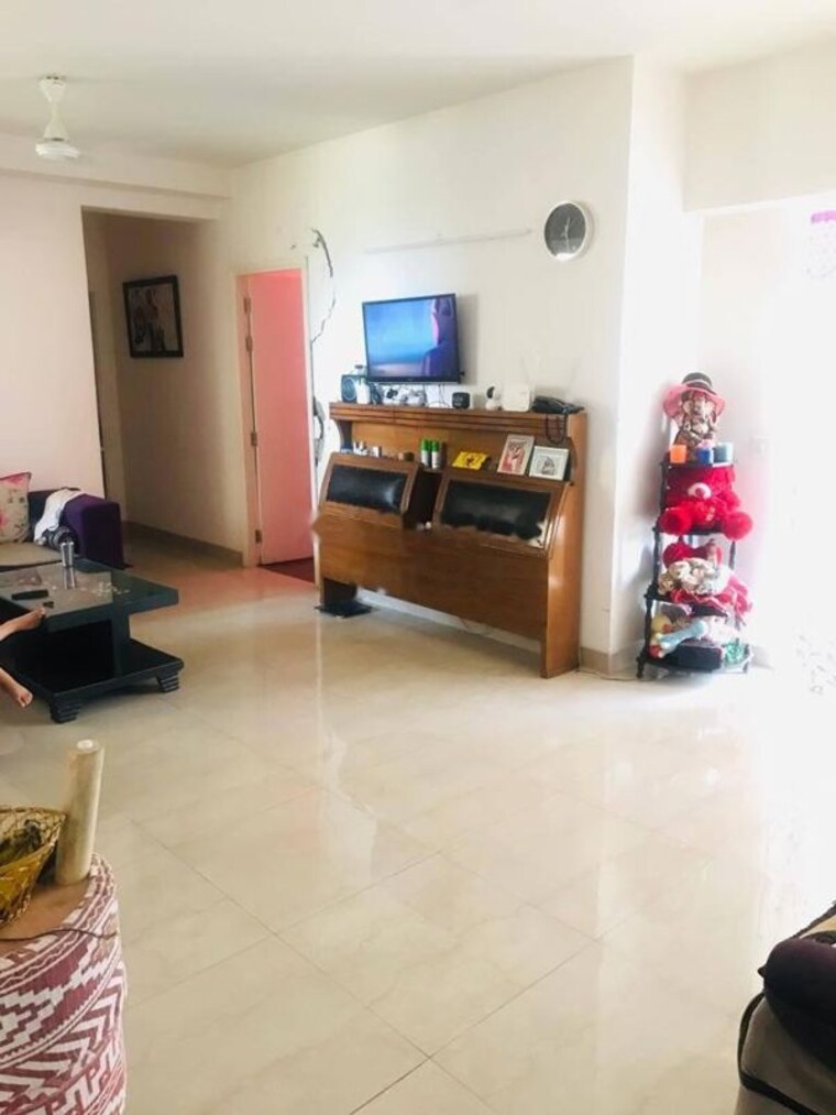 Living Room, m3m-marina 2.5 Bedroom 1300 Sq.Ft. Apartment In Sector 68 Gurgaon 10116588