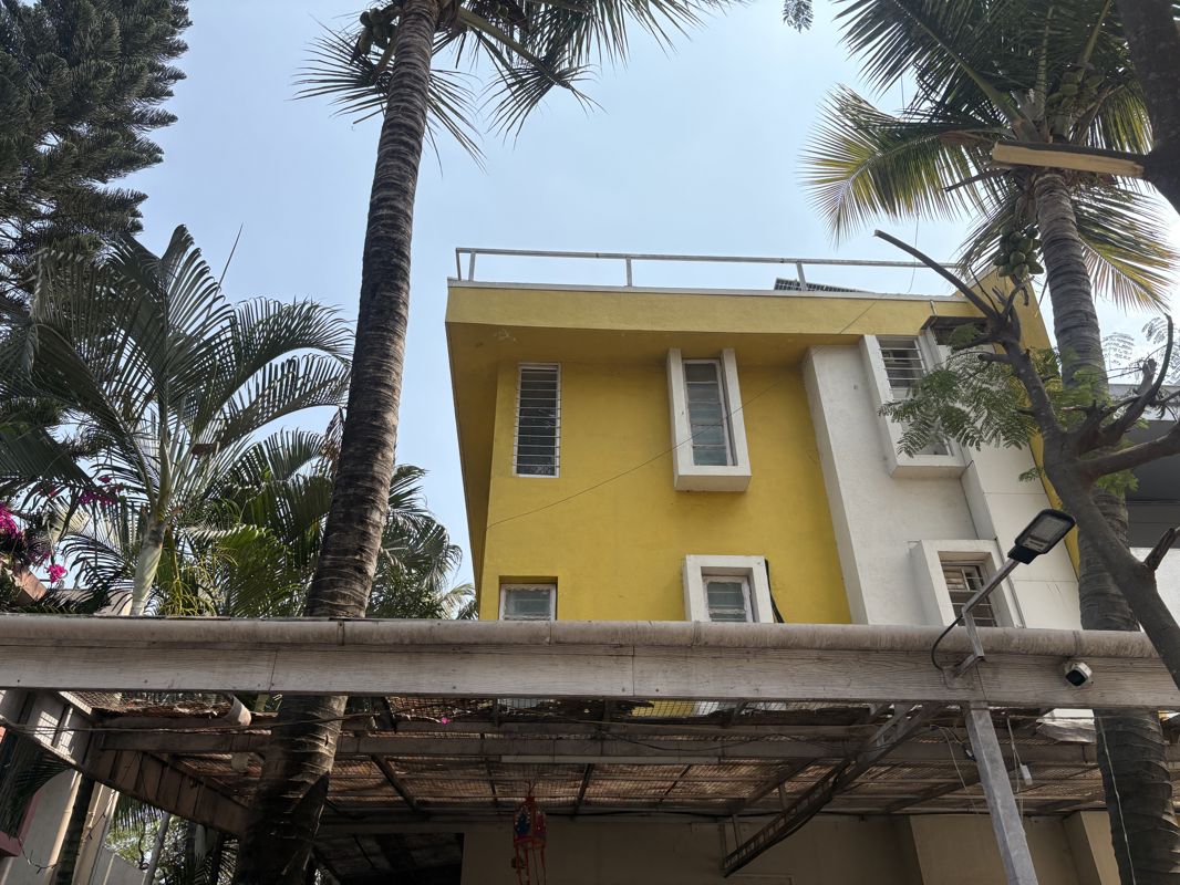 3.5 BHK + Store Room 2000 Sq.Ft. Villa in Sai Niwas Society