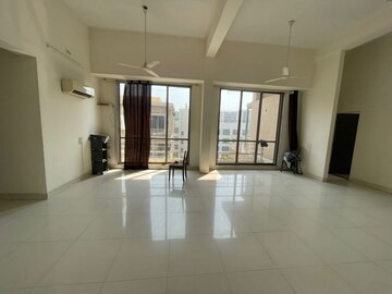 Living Room in 4 BHK Apartment at Kohinoor City Phase I, Kurla – for Rent