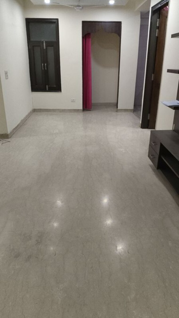 Room, chattarpur 3 Bedroom 150 Sq.Yd. Builder Floor In Chattarpur Delhi 10115542