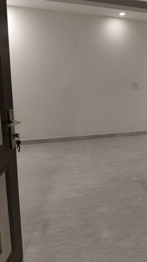 Room in 3 BHK Builder Floor at Chattarpur – for Sale