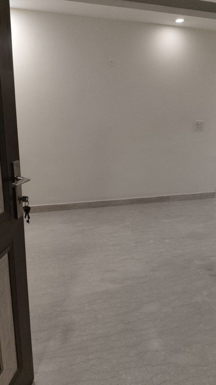 Room, chattarpur 3 Bedroom 150 Sq.Yd. Builder Floor In Chattarpur Delhi 10115542