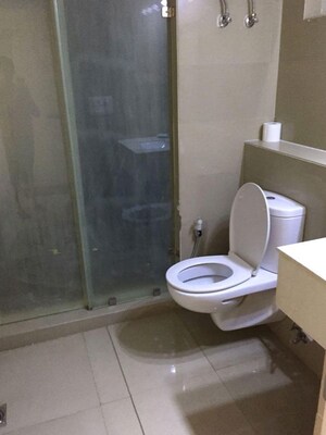 Bathroom in 5 BHK Apartment at Emaar The Palm Drive-The Premier Terraces, Sector 66 – for Rent