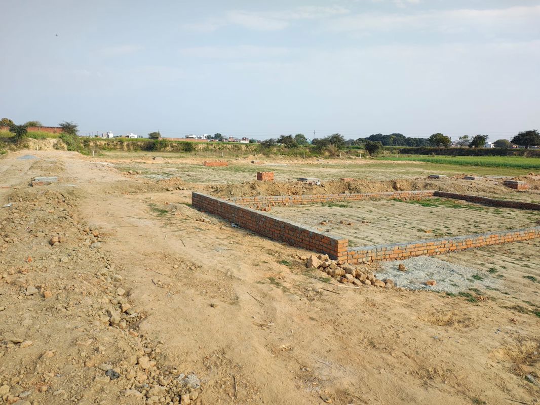 Plot For Sale in Jalhupur