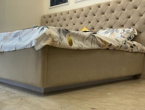 6+ BHK Independent House For Sale in Malibu Shopping Arcade, Sector 47