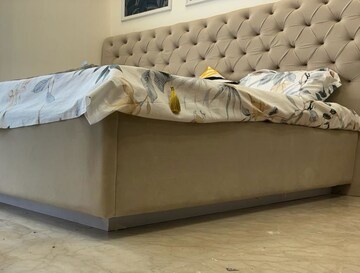 6+ BHK Independent House For Sale in Malibu Shopping Arcade, Sector 47