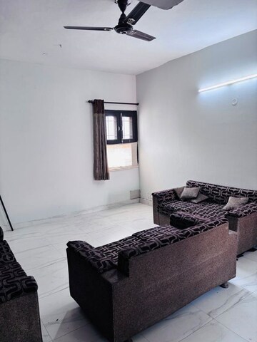 Living Room in 2 BHK Independent House at RWA Jalvayu Vihar, Sector 25 – for Rent