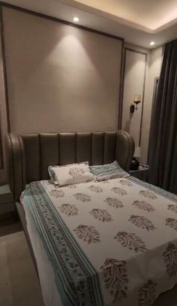 Bedroom in 5 BHK Villa at Shalimar Meadows, Butler Colony – for Rent