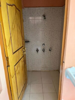 Bathroom in 2 BHK Independent House at Gomti Nagar – for Rent