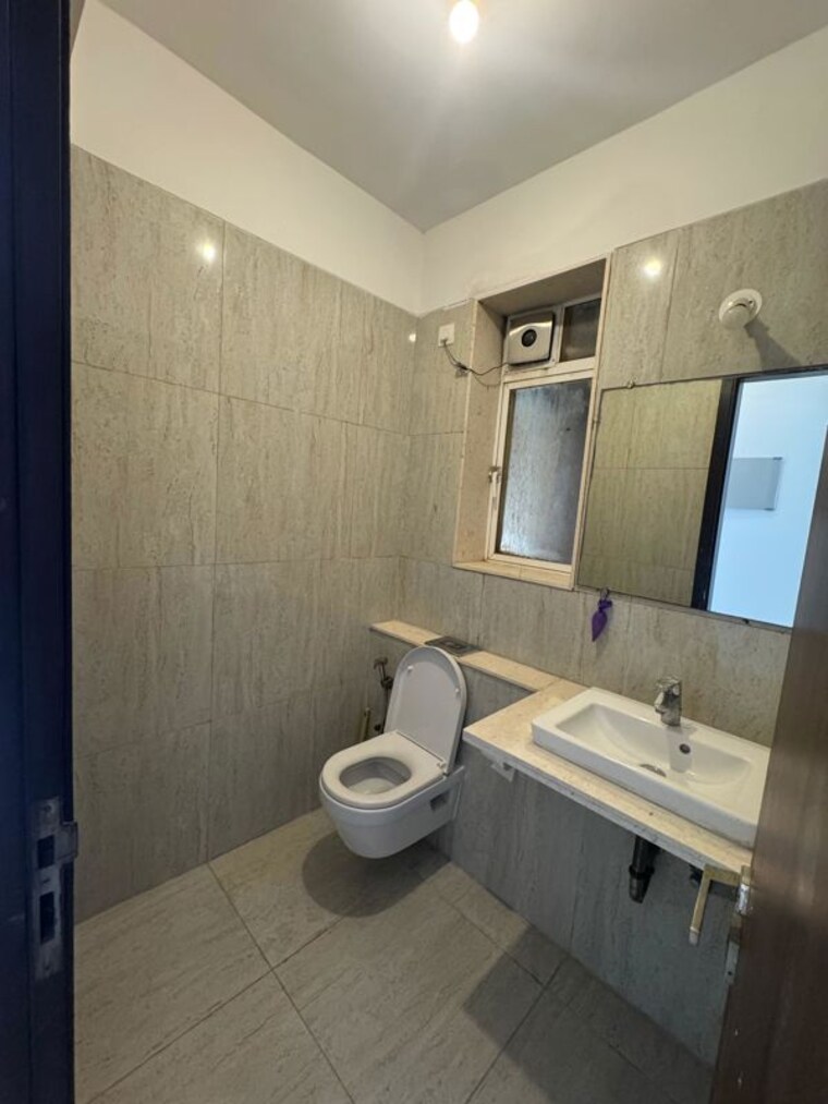 Bathroom, runwal-elegante 3 Bedroom 950 Sq.Ft. Apartment In Andheri West Mumbai 10116737