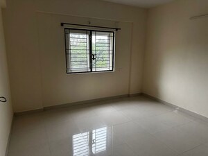Room in 2 BHK Apartment at Elegant Exotica Yelahanka New Town, Yelahanka New Town – for Sale