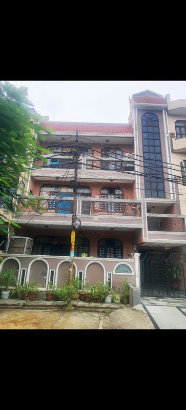 5 BHK + Pooja Room,Servant Room,Study Room,Extra Room 162 Sq.Yd. Independent House in Chaudhary Deshraj Complex