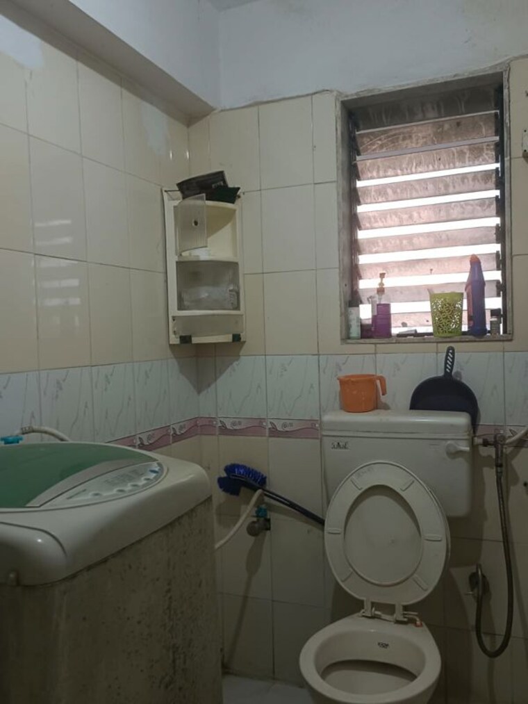 Bathroom, summit-apartment 1 RK 344 Sq.Ft. Apartment In Goregaon East Mumbai 10116791