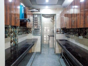 Building Lobby in 2 BHK Builder Floor at Sector 47 – for Rent