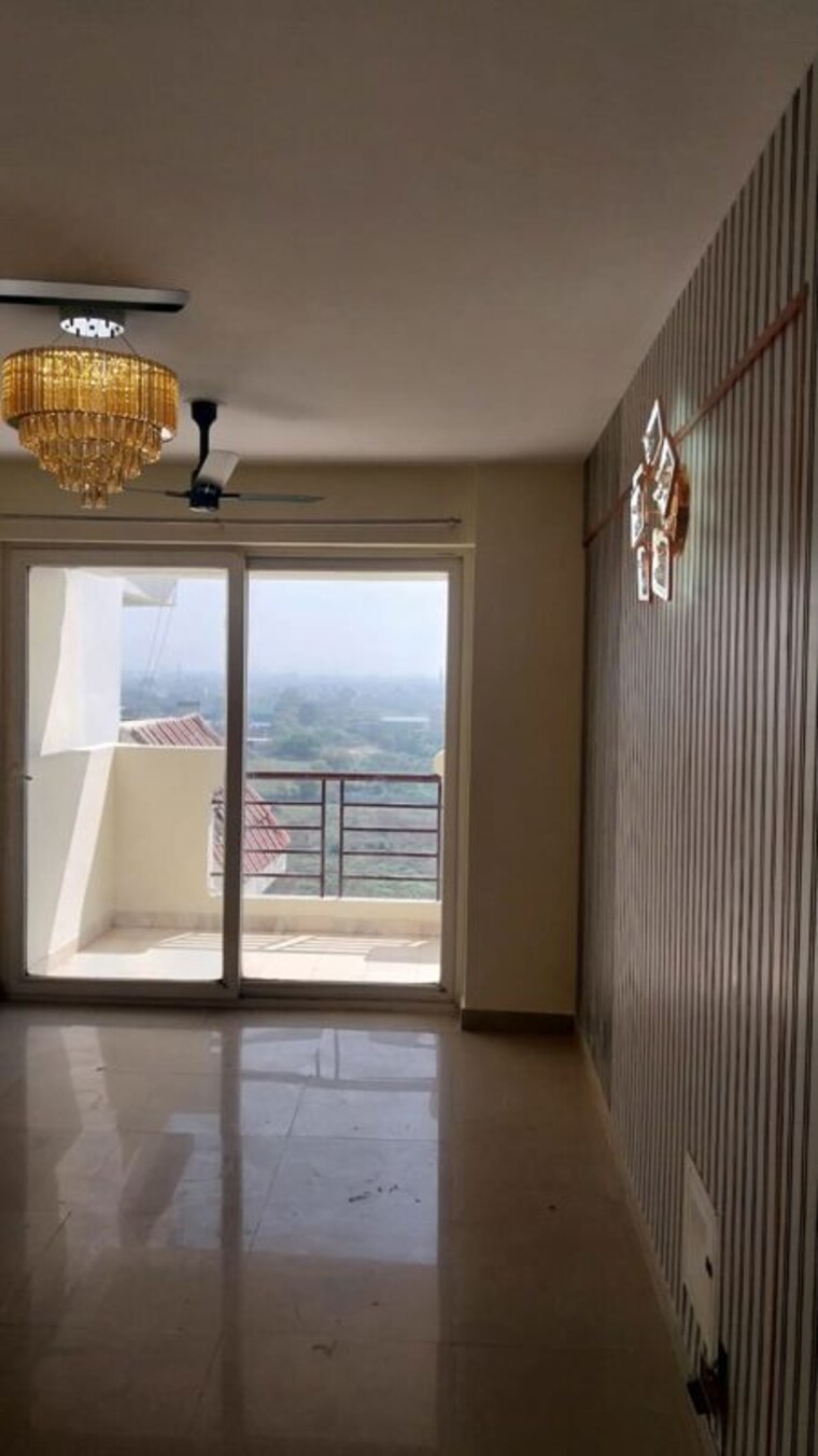 Balcony, unitech-heritage-city 3 Bedroom 1950 Sq.Ft. Apartment In Sector 25 Gurgaon 10116813