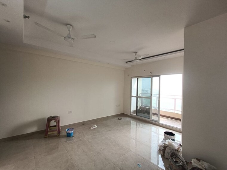 Room, sector 77 4 Bedroom 2365 Sq.Ft. Apartment In Sector 77 Noida 10116801