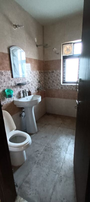 Bathroom in 3 BHK Builder Floor at Ansal Sushant Floors, Sushant Lok ii – for Rent