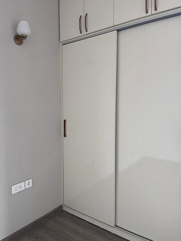 Room in 4 BHK Villa at Sector 53 – for Sale