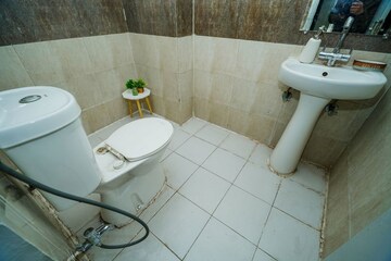 Bathroom in 2 BHK Apartment at Panchsheel Greens II, Sector 16 Greater Noida – for Sale