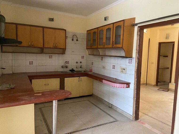 Kitchen, sector 45 2 Bedroom 1500 Sq.Ft. Builder Floor In Sector 45 Gurgaon 10116941