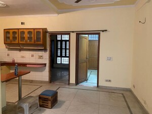 Living Room in 2 BHK Builder Floor at Sector 45 – for Rent
