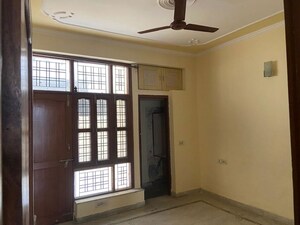 Room in 2 BHK Builder Floor at Sector 45 – for Rent