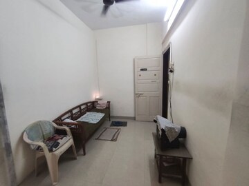 Living Room in 2 BHK Apartment at Kalina – for Rent