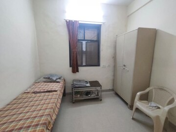 Bedroom in 2 BHK Apartment at Kalina – for Rent