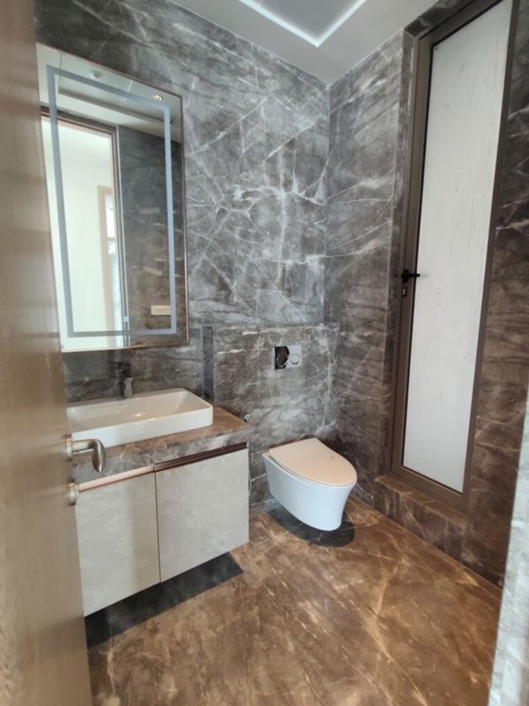 Bathroom, prestige-jasdan-classic 4 Bedroom 3220 Sq.Ft. Apartment In Mahalaxmi Mumbai 10116980