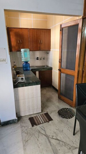 Master Bedroom in 2 BHK Builder Floor at Sector 40 – for Rent