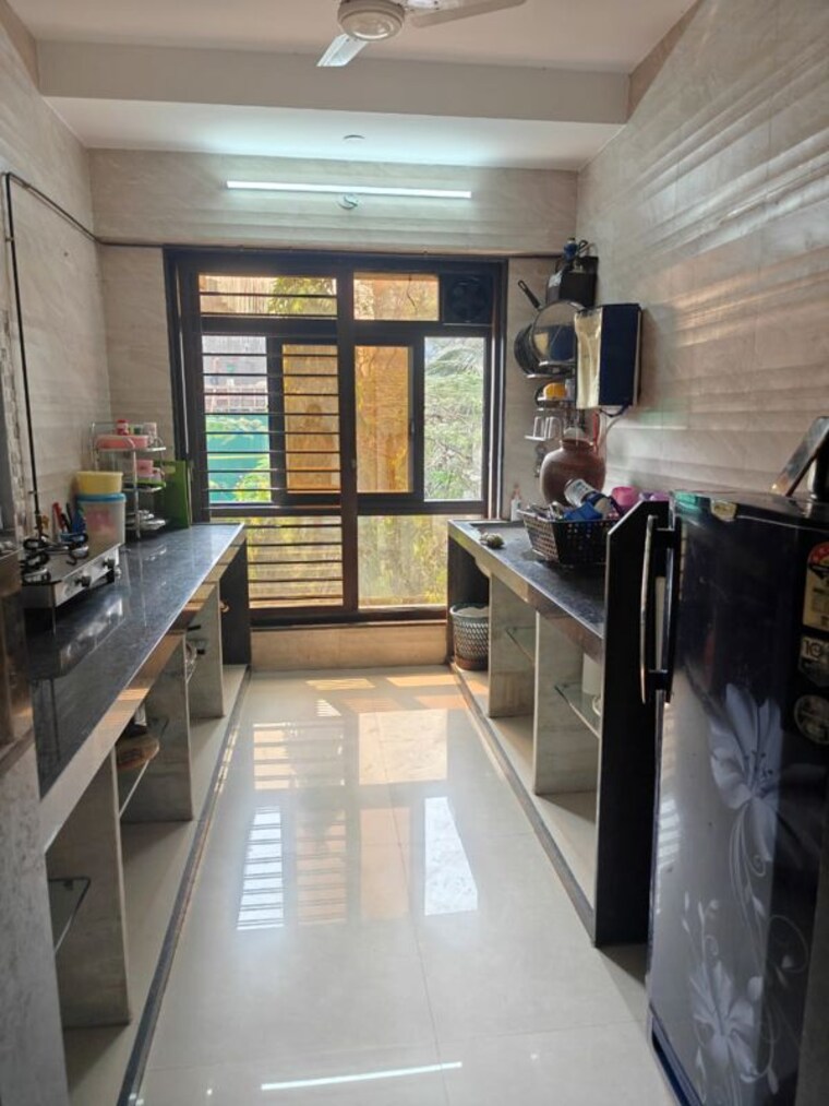 Kitchen, chembur 2.5 Bedroom 800 Sq.Ft. Apartment In Chembur Mumbai 10117024