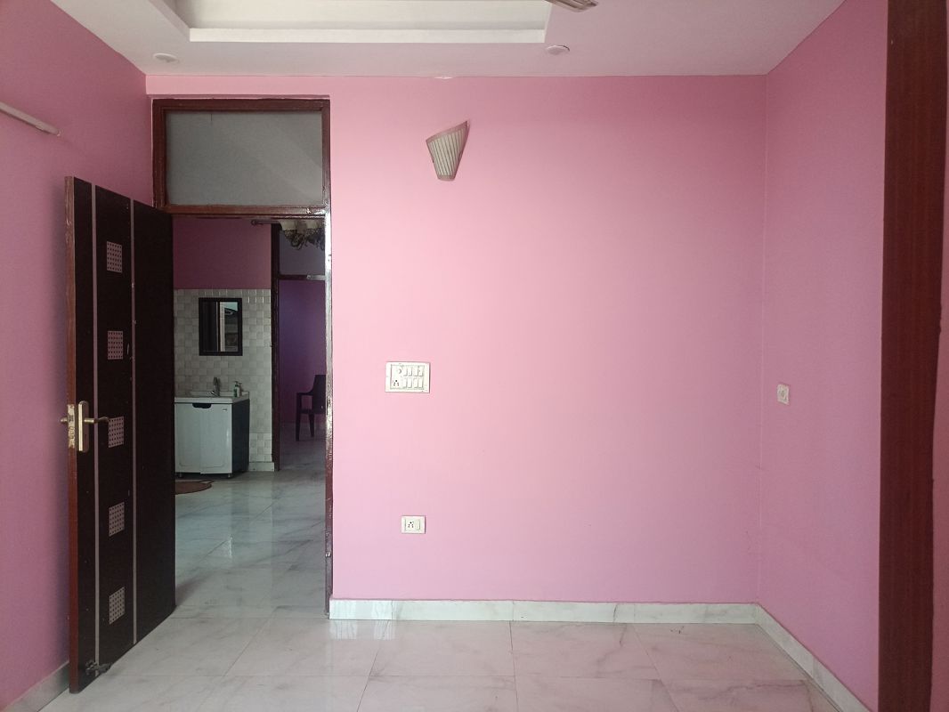 3 BHK + Pooja Room Builder Floor For Sale in Sector 105