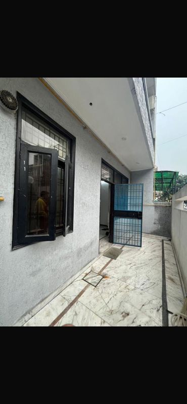 3 BHK + Pooja Room,Servant Room,Study Room,Extra Room Independent House For Rent in Delta II Greater Noida