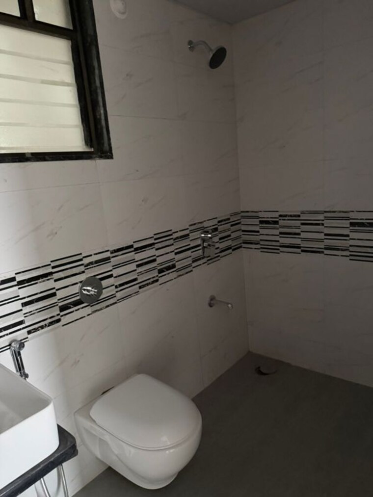 Bathroom, kohinoor-sapphire-3 2 Bedroom 744 Sq.Ft. Apartment In Tathawade Pune 10117055