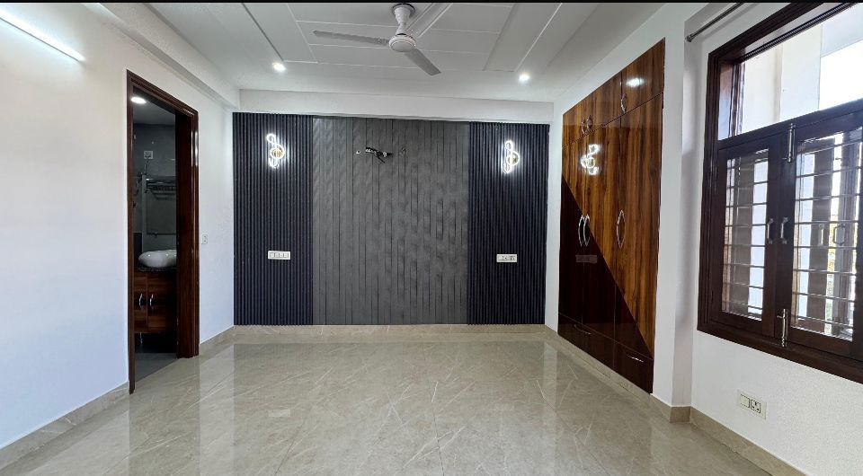3 BHK + Servant Room Builder Floor For Rent in Puri Kohinoor