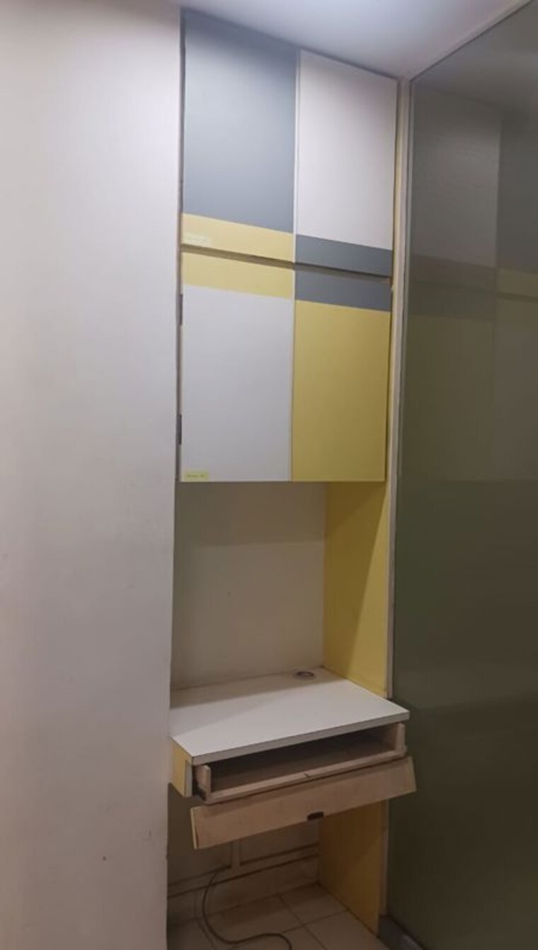 Room, bhandup west Commercial Office Space 370 Sq.Ft. In Bhandup West Mumbai 10117081