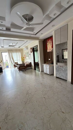 Living Room in 3 BHK Independent House at Sector 9 – for Rent