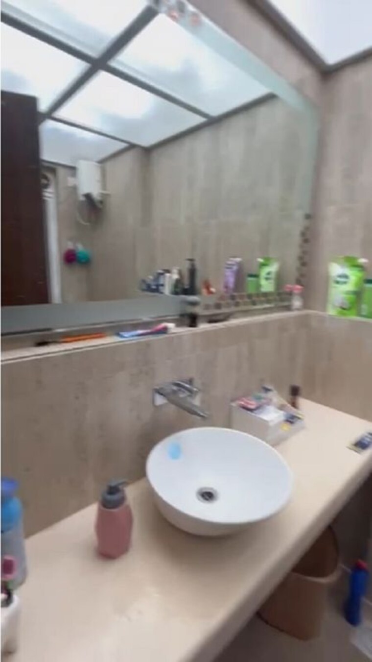 Bathroom, tridhaatu-morya 2 Bedroom 975 Sq.Ft. Apartment In Chembur Mumbai 10117070