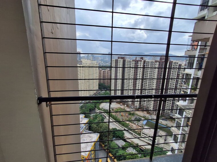 Balcony, runwal-eirene 1 Bedroom 650 Sq.Ft. Apartment In Balkum Pada Thane 10117121