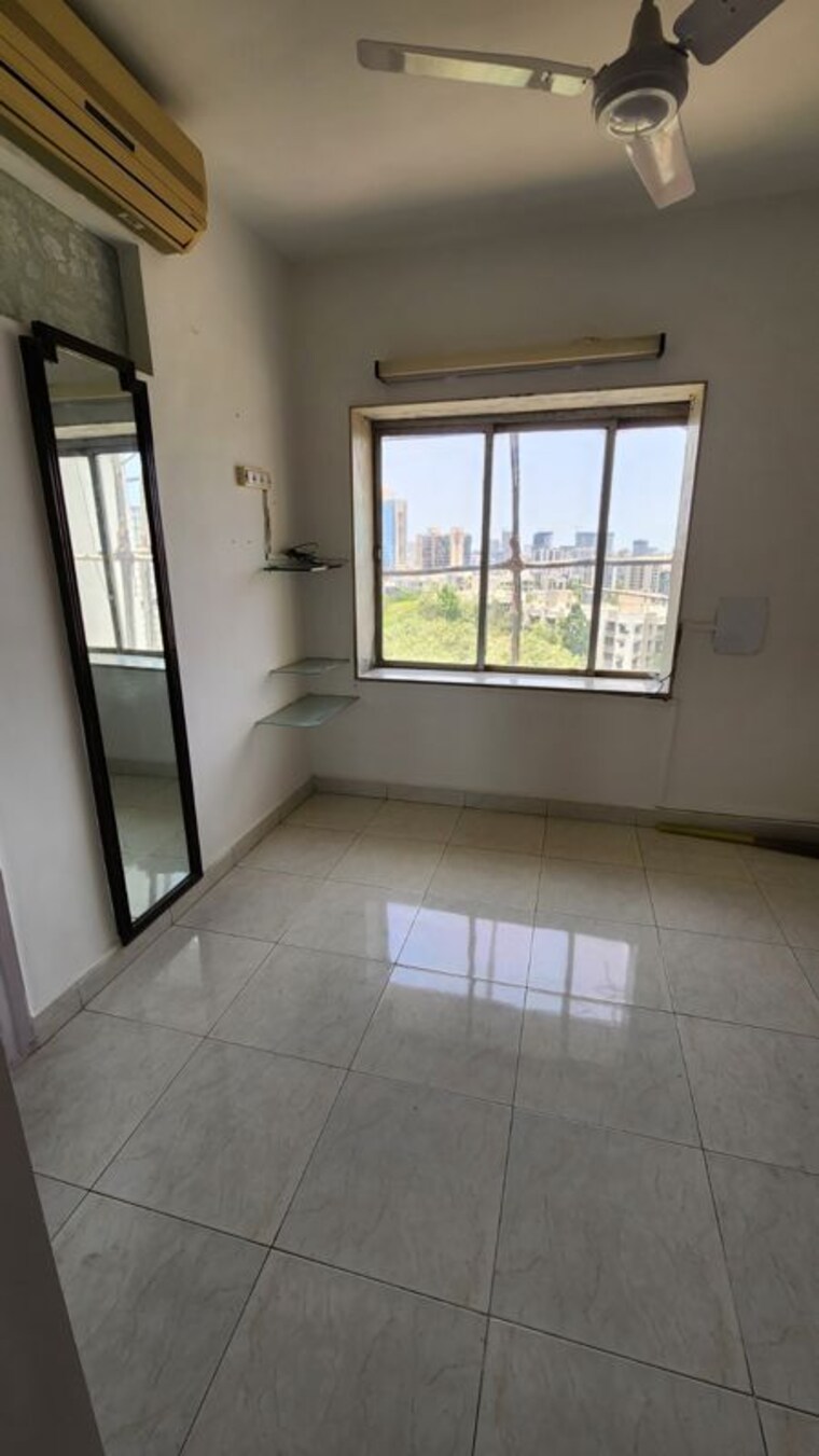 Room, suyog-chs-goregaon-west 2 Bedroom 590 Sq.Ft. Apartment In Goregaon West Mumbai 10117144