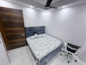 Team Area in 2 BHK Builder Floor at Dwarka Mor – for Rent