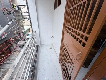 Balcony in 2 BHK Builder Floor at Dwarka Mor – for Rent