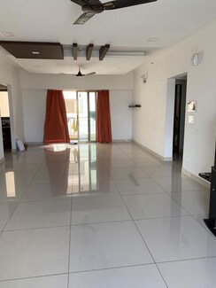 5 BHK + Servant Room Apartment For Rent in Paranjape Schemes Blue Ridge