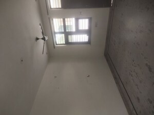 1 BHK Independent House For Rent in Sector 9