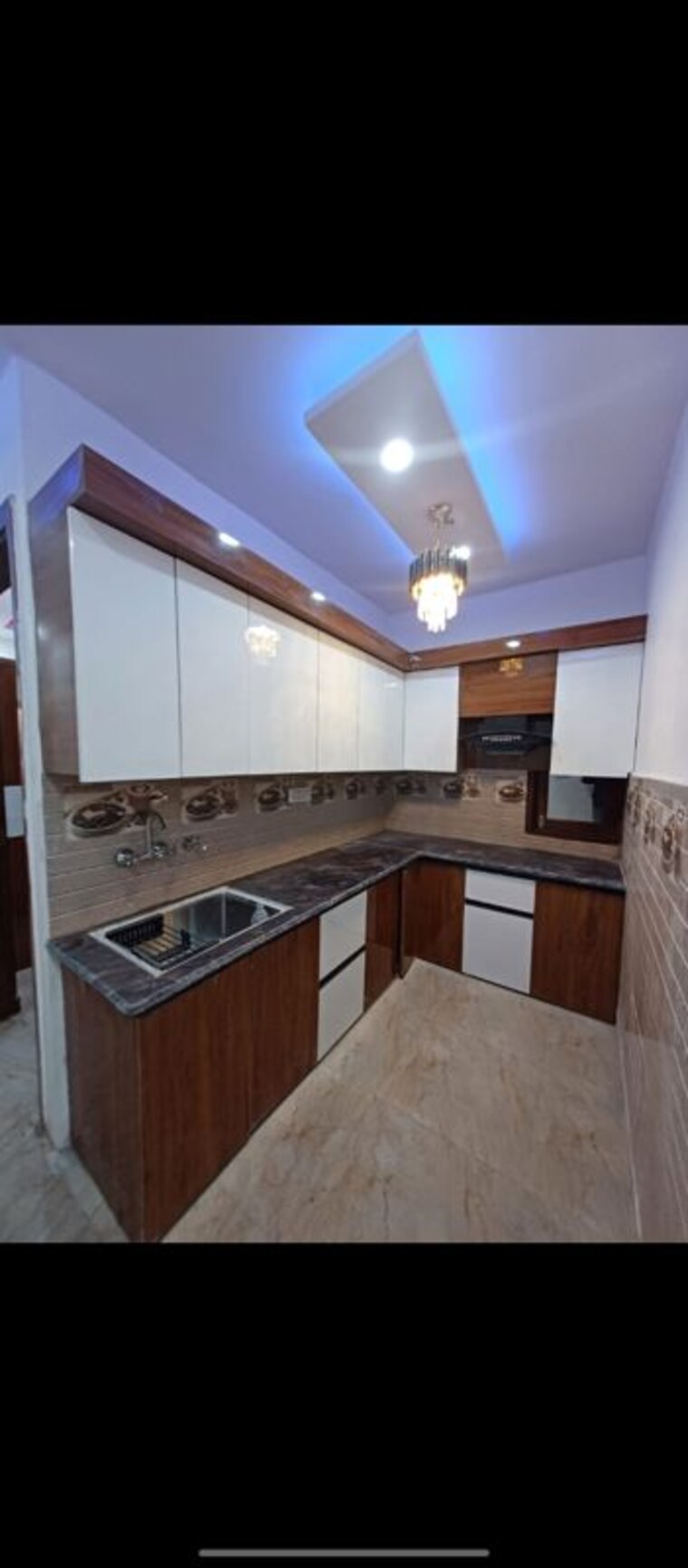 Kitchen, uttam nagar 3 Bedroom 100 Sq.Yd. Builder Floor In Uttam Nagar Delhi 10117183