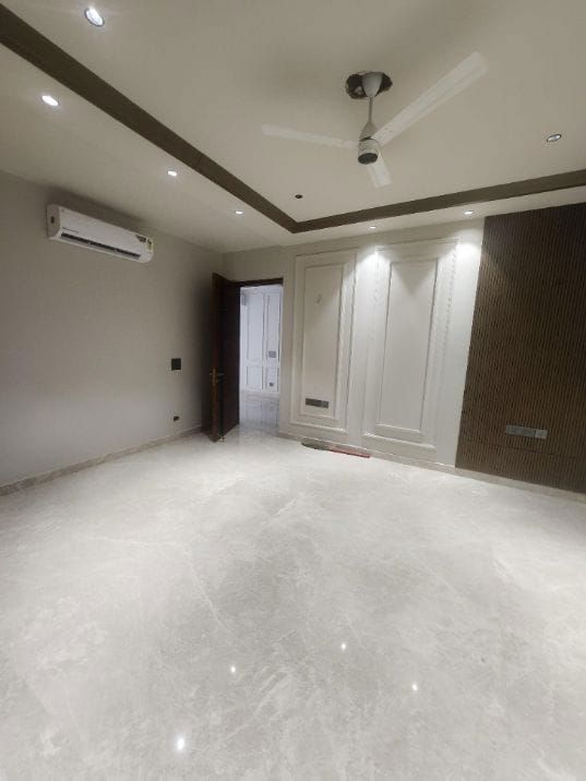 6 BHK + Pooja Room,Servant Room,Study Room,Extra Room Villa For Sale in Safdarjung Development Area