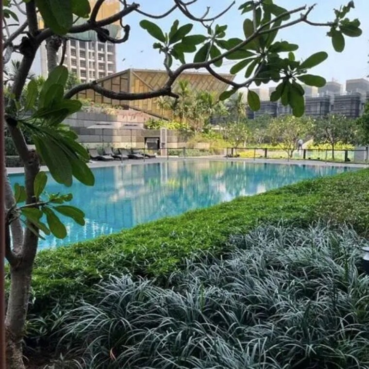 Garden, lodha-parkside 3 Bedroom 1540 Sq.Ft. Apartment In Worli Mumbai 10117200