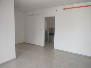 Room in 3 BHK Apartment at Vilas Javdekar Yashone Eternitee, Hinjewadi – for Rent