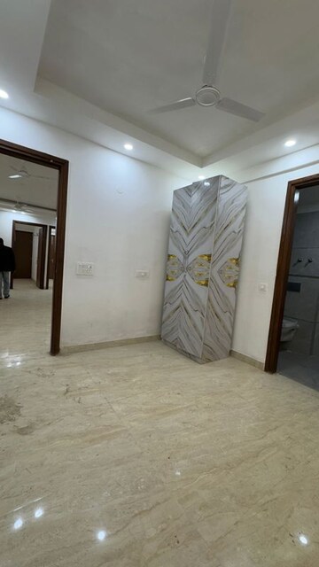 Room in 3 BHK Builder Floor at Palm Residency Chhatarpur, Chattarpur – for Rent