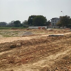 Plot For Sale in Jalhupur